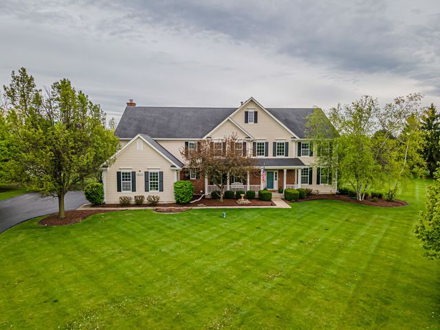 28309 W Savannah Trail, Lake Barrington, IL 60010