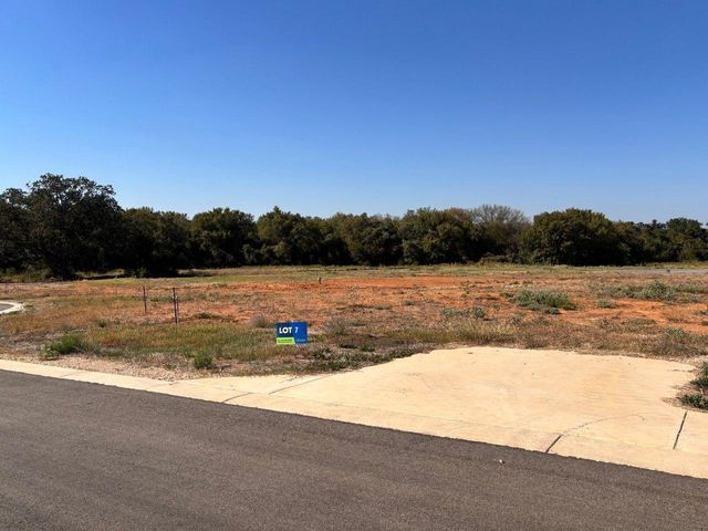 208 Acadia BND, Elgin, TX 78621