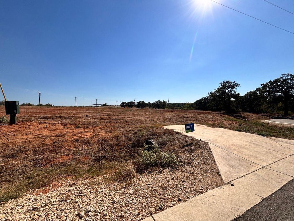 208 Acadia BND, Elgin, TX 78621