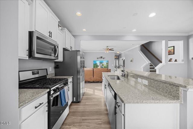 99 E Porthaven Way, Clayton, NC 27527