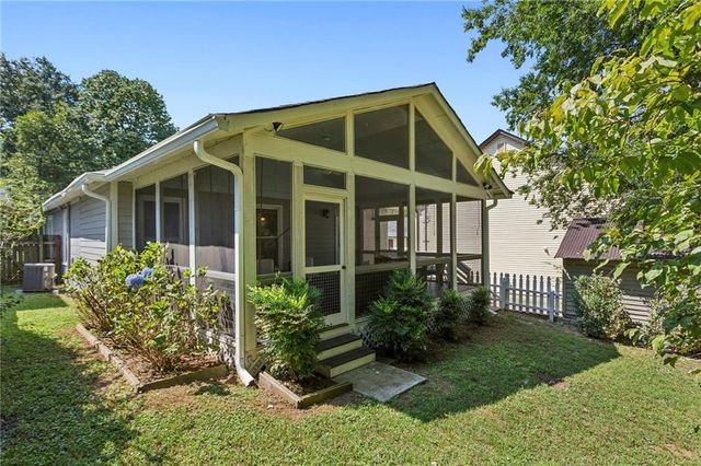 1241 Niles NW Avenue, Atlanta, GA 30318