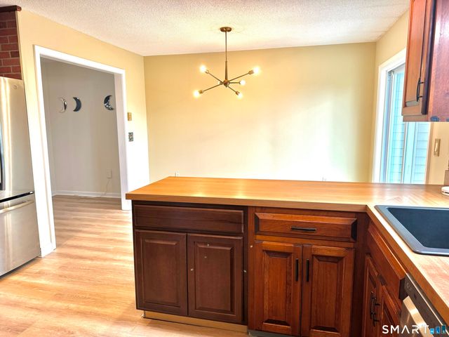 611 Ocean Avenue D4, New London, CT 06320