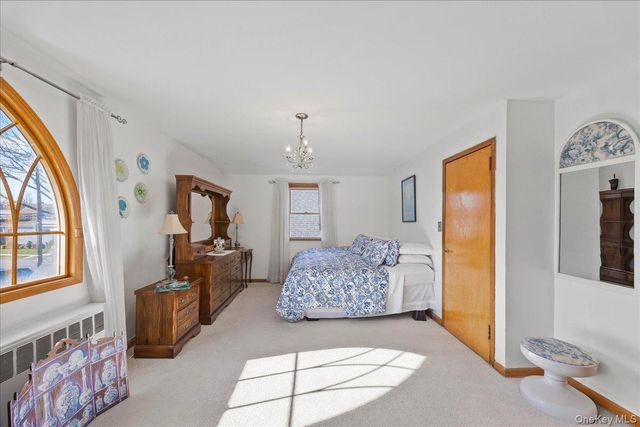 214 Central Boulevard, New Hyde Park, NY 11040