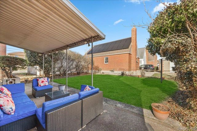 214 Central Boulevard, New Hyde Park, NY 11040