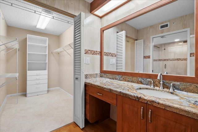 4734 Lucerne Lakes Boulevard E 302, Lake Worth, FL 33467