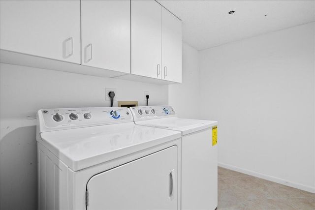 4734 Lucerne Lakes Boulevard E 302, Lake Worth, FL 33467