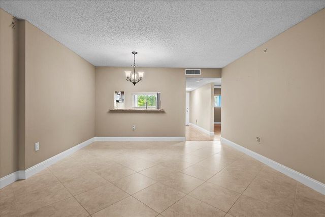 4734 Lucerne Lakes Boulevard E 302, Lake Worth, FL 33467