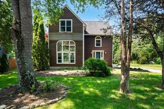 60 Alderwood Drive, Stratham, NH 03885