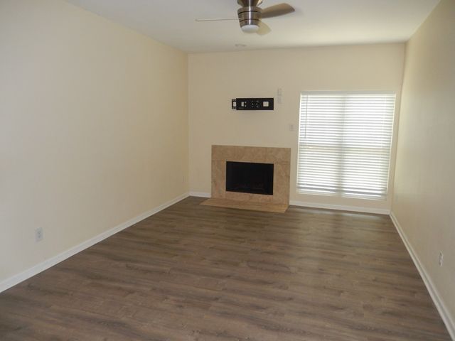 8601 Park Lane 312, Dallas, TX 75231