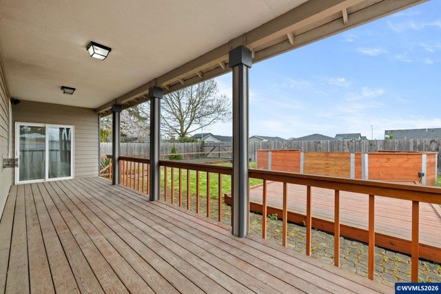 4977 Manning Ct NE, Salem, OR 97305