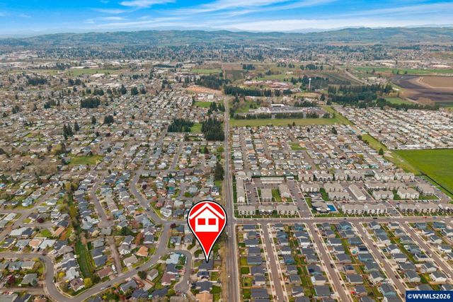 4977 Manning Ct NE, Salem, OR 97305
