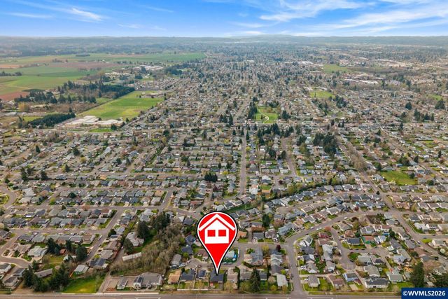4977 Manning Ct NE, Salem, OR 97305