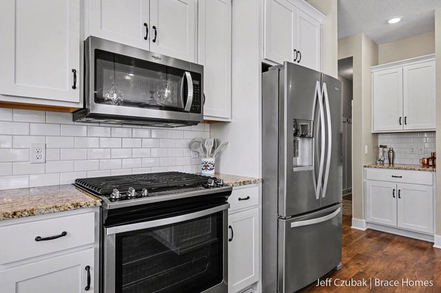 6737 Windsor Ridge Court Ne 8, Plainfield Twp, MI 49341