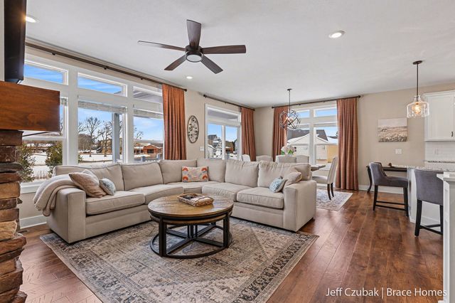 6737 Windsor Ridge Court Ne 8, Plainfield Twp, MI 49341