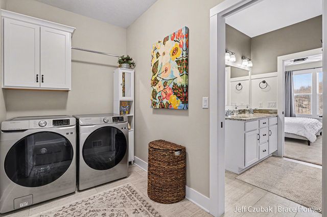 6737 Windsor Ridge Court Ne 8, Plainfield Twp, MI 49341