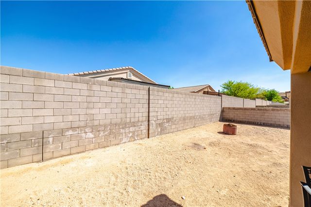 2820 N Brook Street, Kingman, AZ 86401