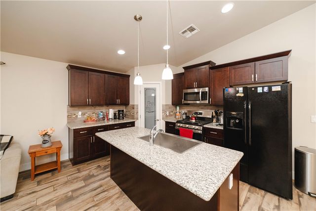 2820 N Brook Street, Kingman, AZ 86401