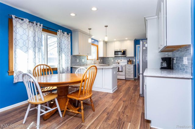 310 Boutell Drive, Grand Blanc, MI 48439