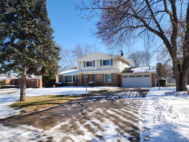 310 Boutell Drive, Grand Blanc, MI 48439