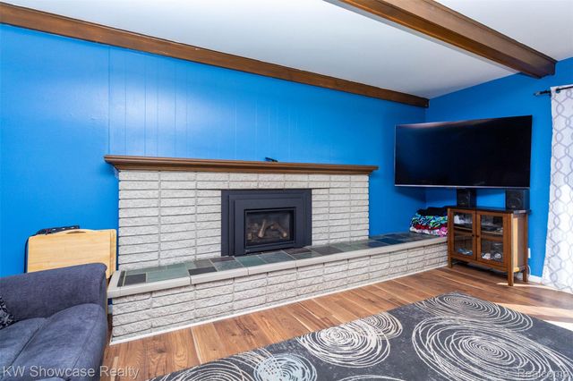 310 Boutell Drive, Grand Blanc, MI 48439