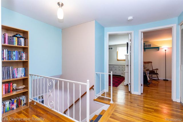 310 Boutell Drive, Grand Blanc, MI 48439