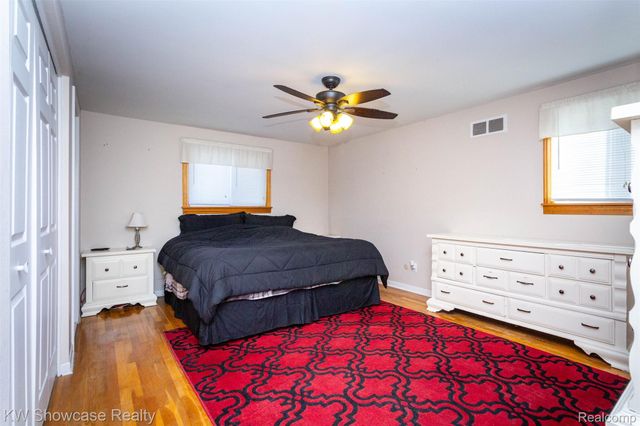 310 Boutell Drive, Grand Blanc, MI 48439