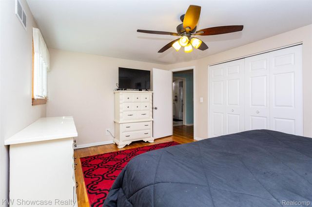 310 Boutell Drive, Grand Blanc, MI 48439