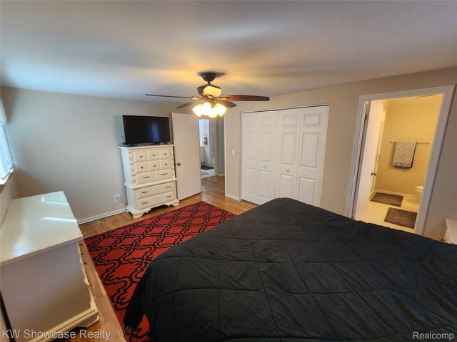 310 Boutell Drive, Grand Blanc, MI 48439