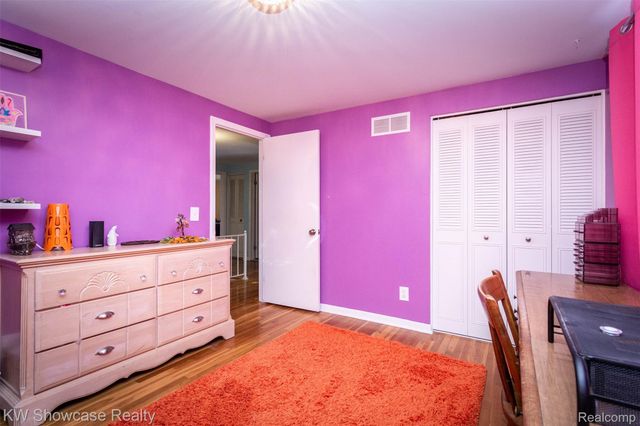 310 Boutell Drive, Grand Blanc, MI 48439