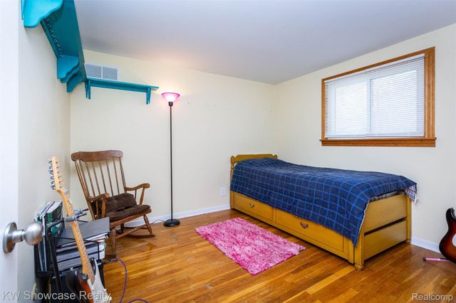 310 Boutell Drive, Grand Blanc, MI 48439