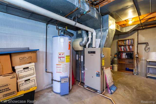 310 Boutell Drive, Grand Blanc, MI 48439