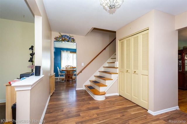 310 Boutell Drive, Grand Blanc, MI 48439