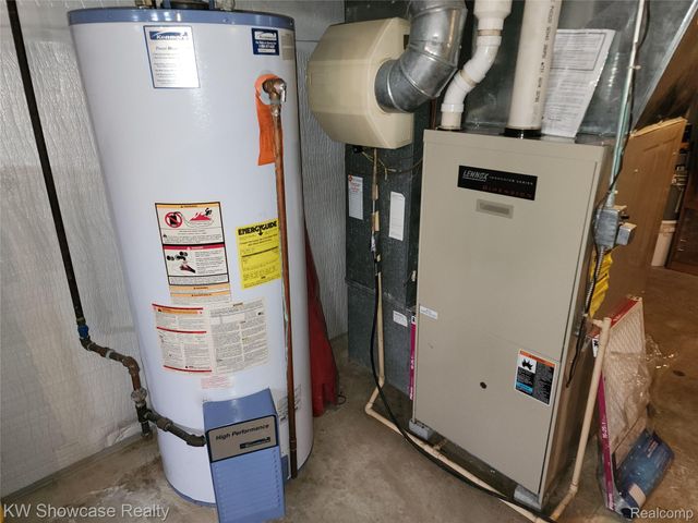 310 Boutell Drive, Grand Blanc, MI 48439