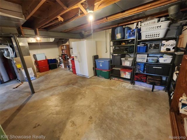 310 Boutell Drive, Grand Blanc, MI 48439