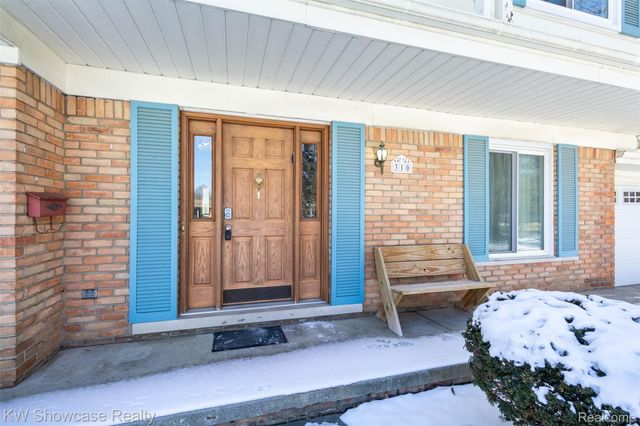 310 Boutell Drive, Grand Blanc, MI 48439