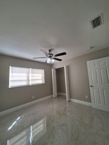 9219 SW 1st Place, Boca Raton, FL 33428