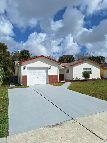 9219 SW 1st Place, Boca Raton, FL 33428