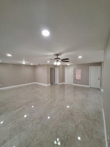 9219 SW 1st Place, Boca Raton, FL 33428