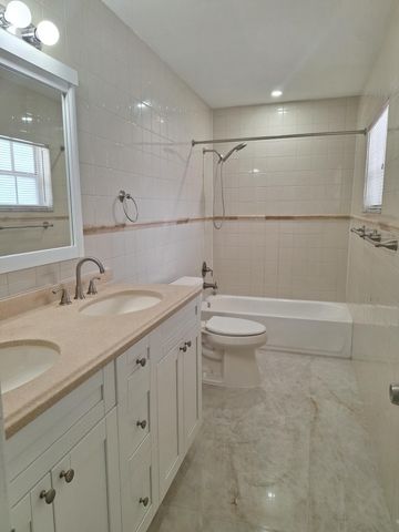 9219 SW 1st Place, Boca Raton, FL 33428