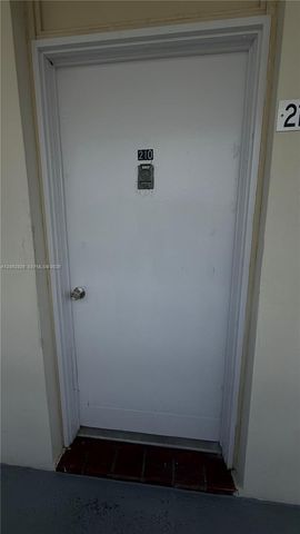 3000 Marcos Dr P210, Aventura, FL 33160