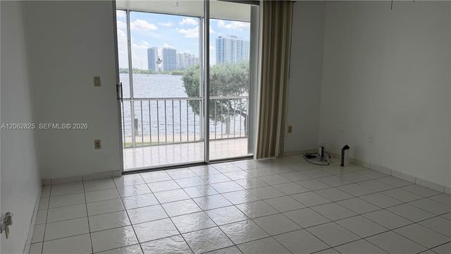 3000 Marcos Dr P210, Aventura, FL 33160