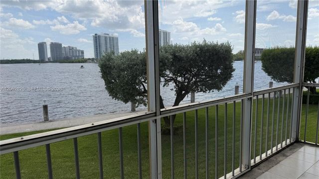 3000 Marcos Dr P210, Aventura, FL 33160