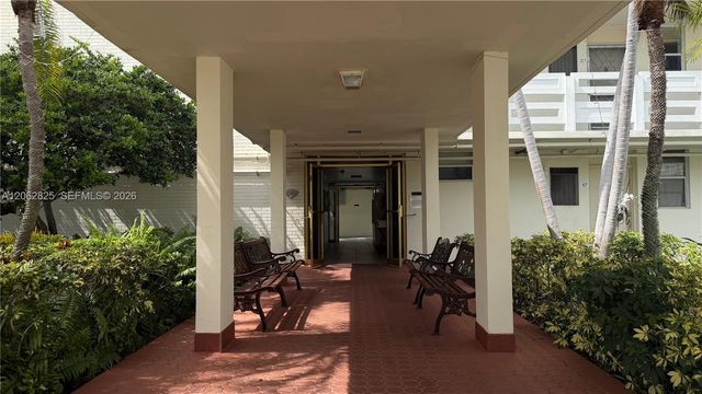 3000 Marcos Dr P210, Aventura, FL 33160