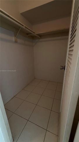 3000 Marcos Dr P210, Aventura, FL 33160