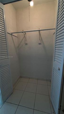 3000 Marcos Dr P210, Aventura, FL 33160