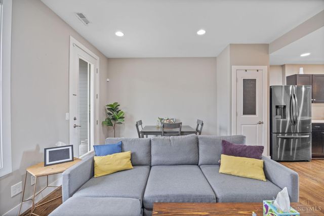 434 Northern Avenue, Cincinnati, OH 45229