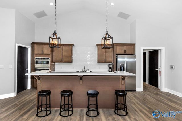 2111 Bloomfell Bend, Huntsville, AL 35802