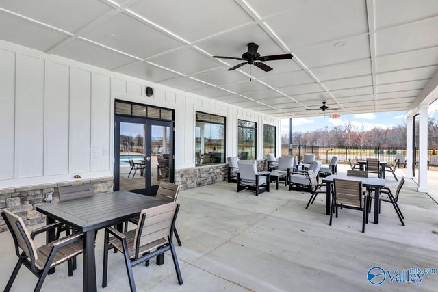 2111 Bloomfell Bend, Huntsville, AL 35802