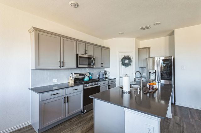 870 Sitwell Drive, Fate, TX 75087
