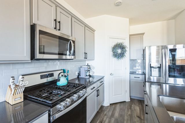 870 Sitwell Drive, Fate, TX 75087